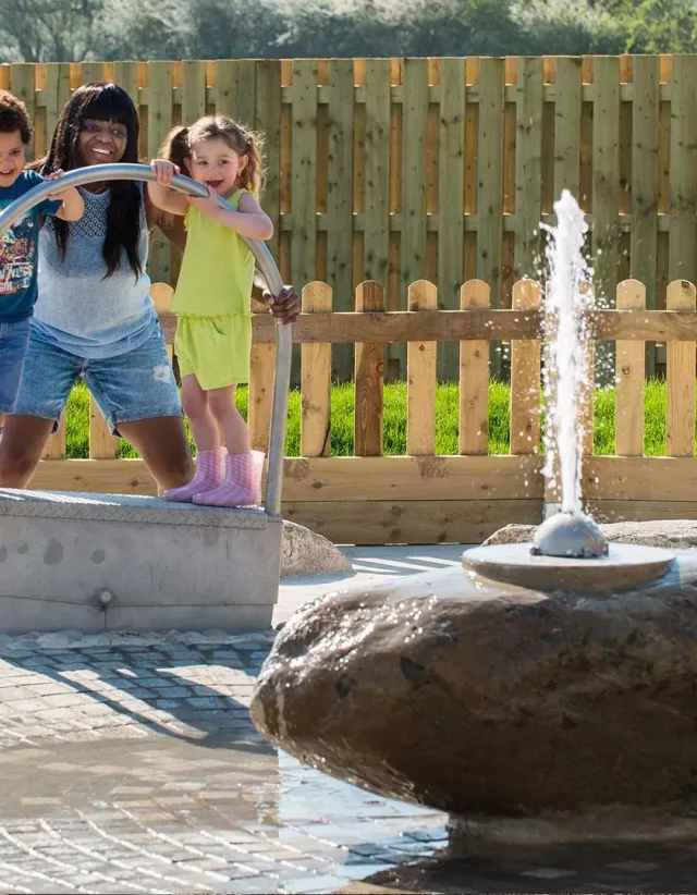 Children playing at H2Odds water play