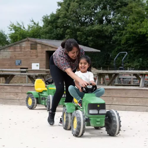 Ride on tractors